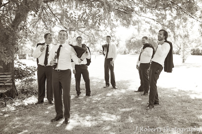 Groom casual with his groomsmen at garden wedding - wedding photography sydney